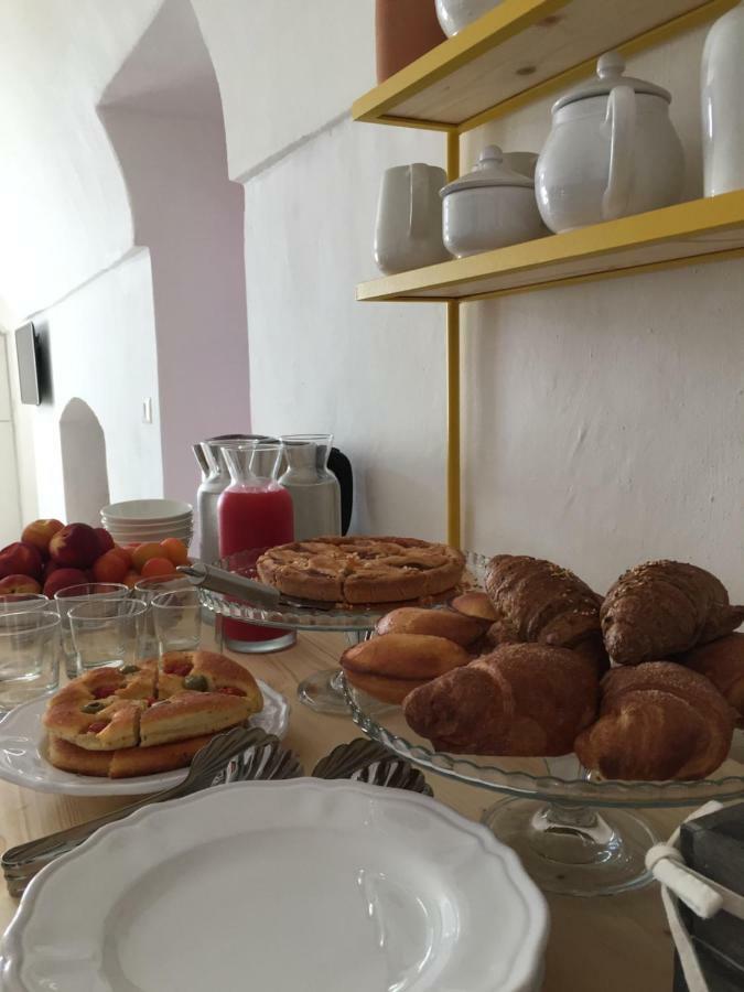 Dimora Di Caterina Bed & Breakfast อูเจนโต ภายนอก รูปภาพ
